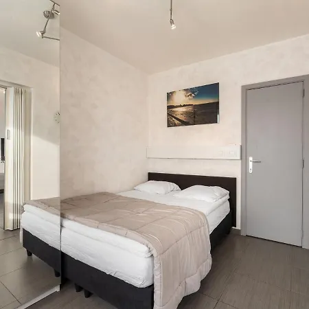 Agreable Sur La Place Du Casino Apartamento *